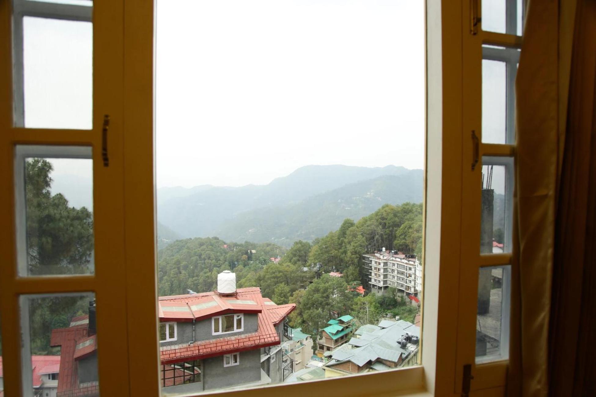 Hotel Aangan Regency Shimla Exterior foto